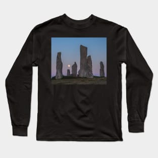 Callanish and full moon rising Long Sleeve T-Shirt